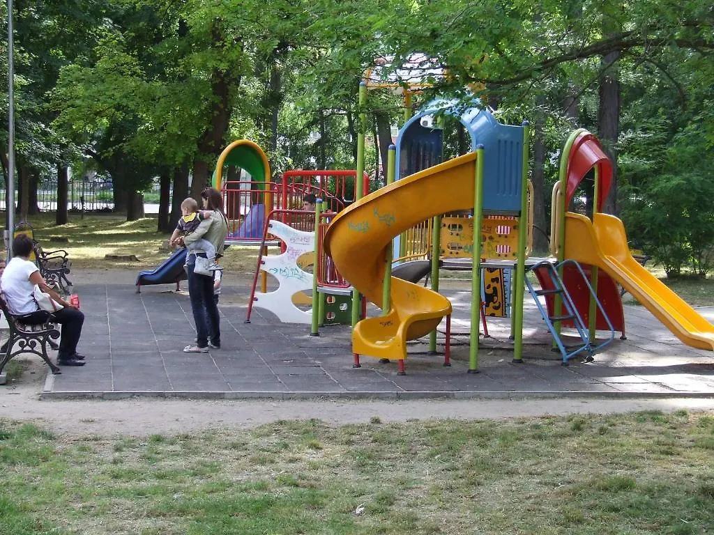 וארנה Asparuhov Guest Rooms And Apartments בית הארחה