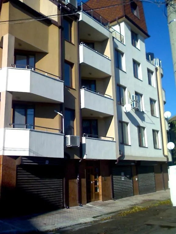 Asparuhov Guest Rooms And Apartments Varna