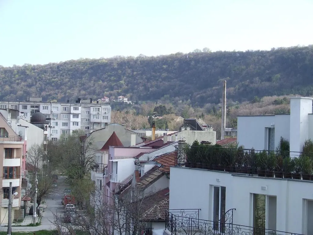 Asparuhov Guest Rooms And Apartments Varna