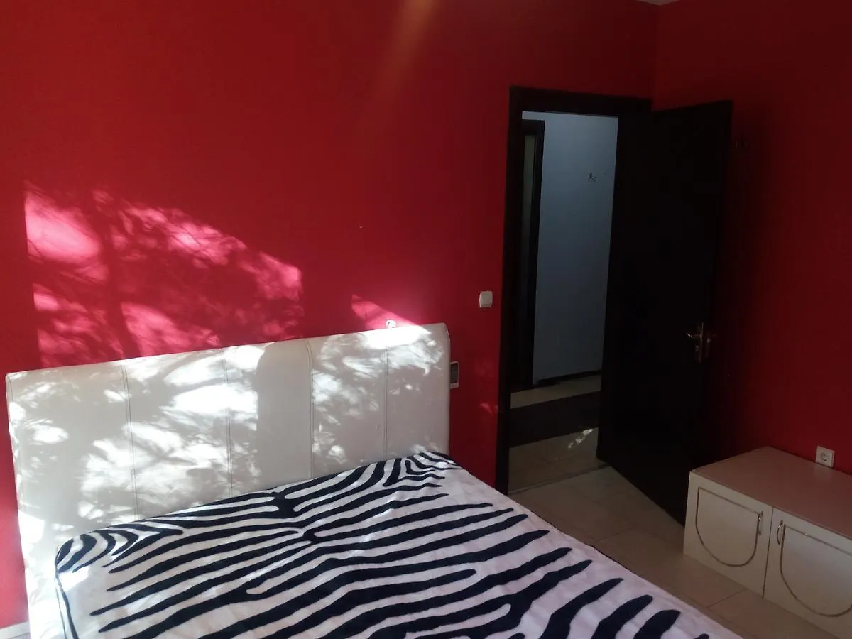 Asparuhov Guest Rooms And Apartments Varna Casa de hóspedes