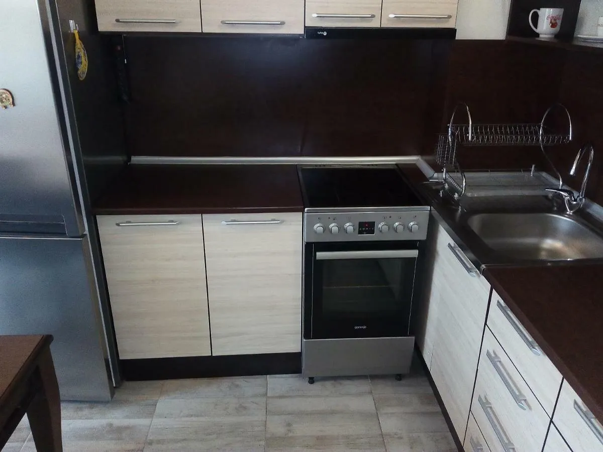 Asparuhov Guest Rooms And Apartments Varna 2*,